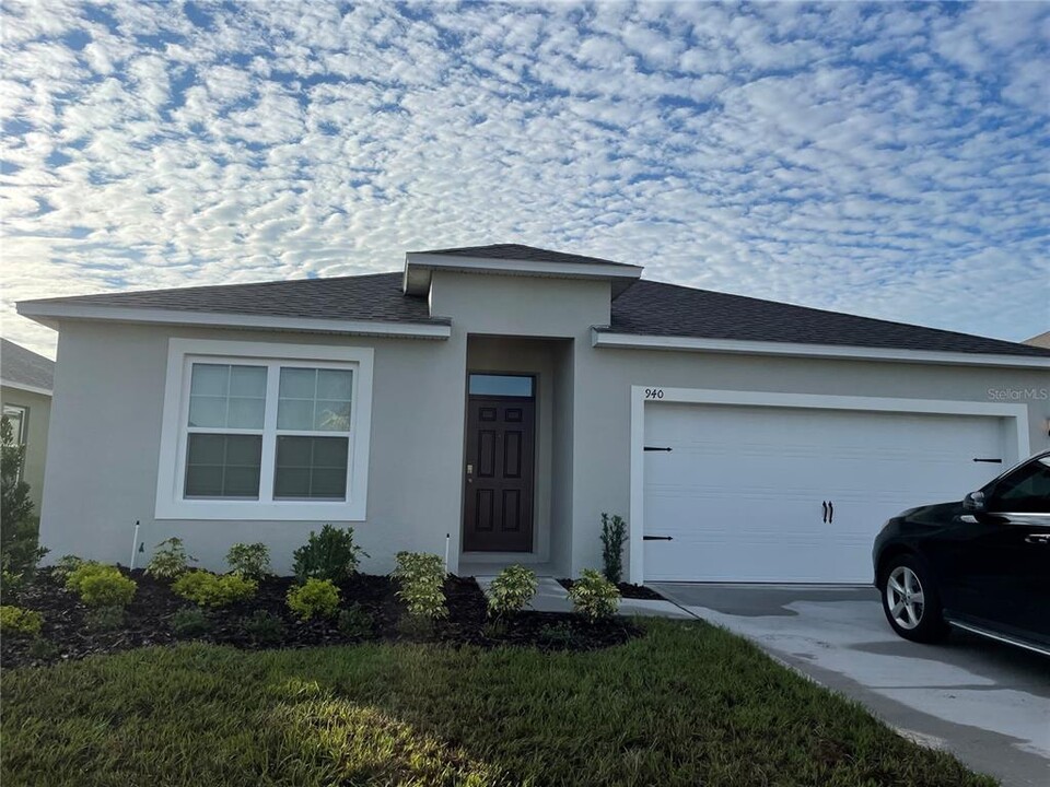 940 Brooklet Dr in Davenport, FL - Building Photo