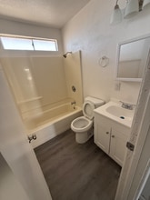 274 E California St in Calipatria, CA - Foto de edificio - Building Photo