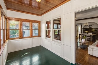 1226 St Clair Ave in St. Paul, MN - Foto de edificio - Building Photo