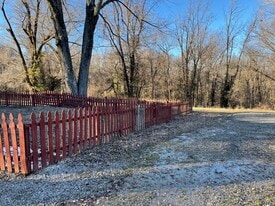 415 W Campground Rd in Evansville, ID - Building Photo