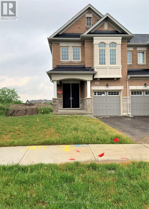 68 Drizzel Cres in Richmond Hill, ON - Building Photo