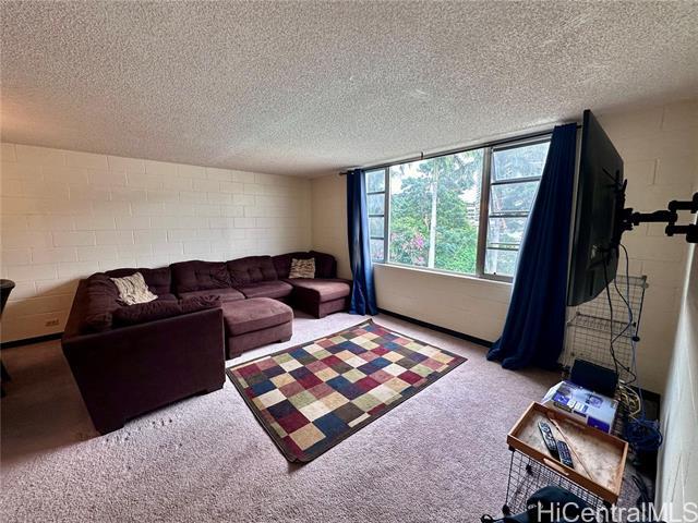 property at 98-1034-1034 Moanalua Rd