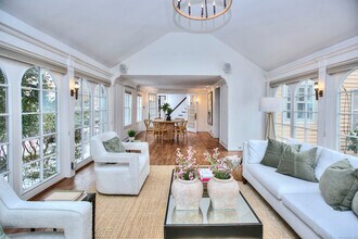 53 Sylvan Rd N in Westport, CT - Building Photo - Building Photo