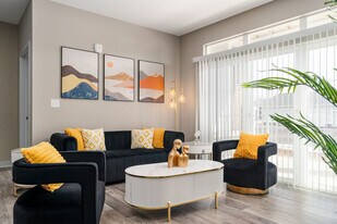 5825 Sunset Wy in Whitestown, IN - Building Photo