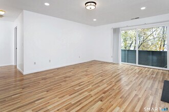 267 W Cedar St in Norwalk, CT - Building Photo - Building Photo