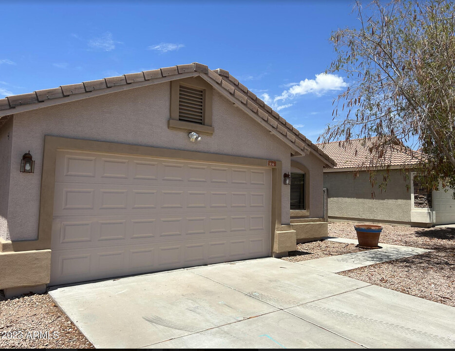 536 N Canfield in Mesa, AZ - Foto de edificio