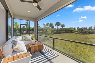 5679 Blue Reef Pl in Nokomis, FL - Foto de edificio - Building Photo