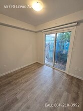 45790 Lewis Ave in Chilliwack, BC - Building Photo - Building Photo