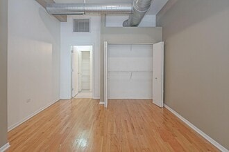 6 E Monroe St in Chicago, IL - Building Photo - Building Photo