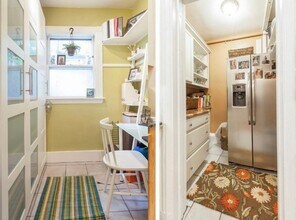 53 University Rd, Unit 1 in Brookline, MA - Building Photo - Building Photo