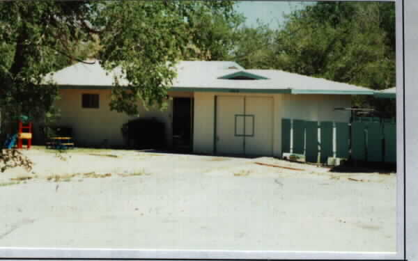 18615-18619 Cocqui Rd in Apple Valley, CA - Building Photo