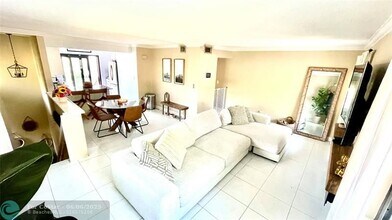 134 Wimbledon Lakes Dr in Plantation, FL - Foto de edificio - Building Photo