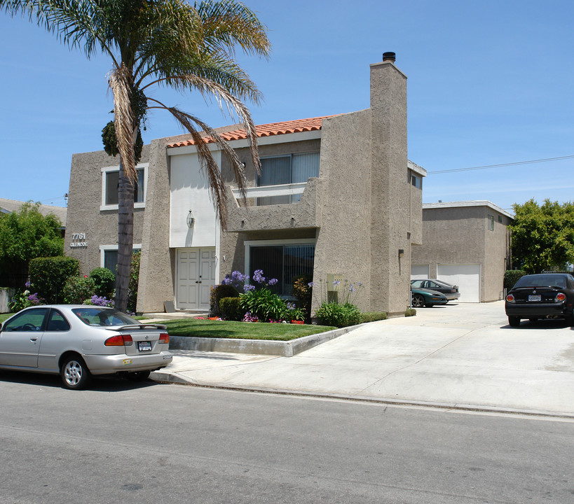 7761 Glencoe Ave in Huntington Beach, CA - Building Photo