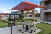 Bella Vista Place Apartments in El Paso, TX - Building Photo - Building Photo