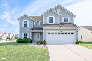 899 Briarstone Dr in Greenwood, IN - Building Photo