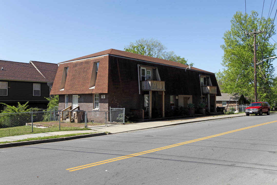 915 19th Ave N in Nashville, TN - Building Photo