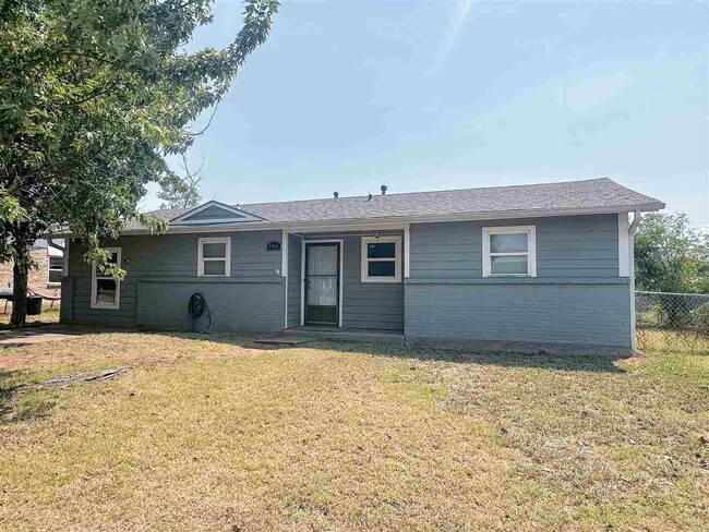 property at 106 Oak St