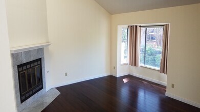 3073 Middlefield Rd in Palo Alto, CA - Building Photo - Building Photo