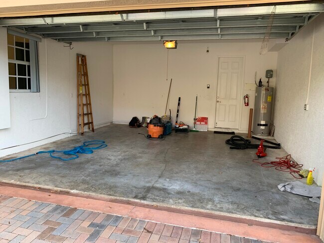 138 SW Walking Path in Stuart, FL - Building Photo - Building Photo