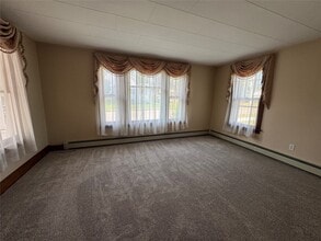 128 Hawthorne St in Vestal, NY - Building Photo - Building Photo