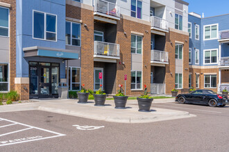 The Heights of Mendota - 55+ in Mendota Heights, MN - Building Photo - Building Photo