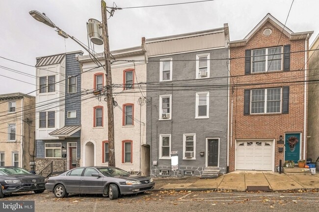 4658 Mansion St in Philadelphia, PA - Foto de edificio - Building Photo