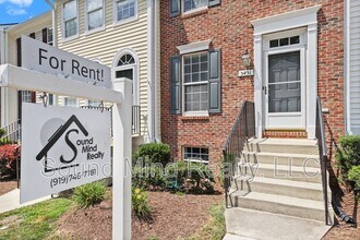 5451 Crabtree Park Ct in Raleigh, NC - Building Photo - Building Photo