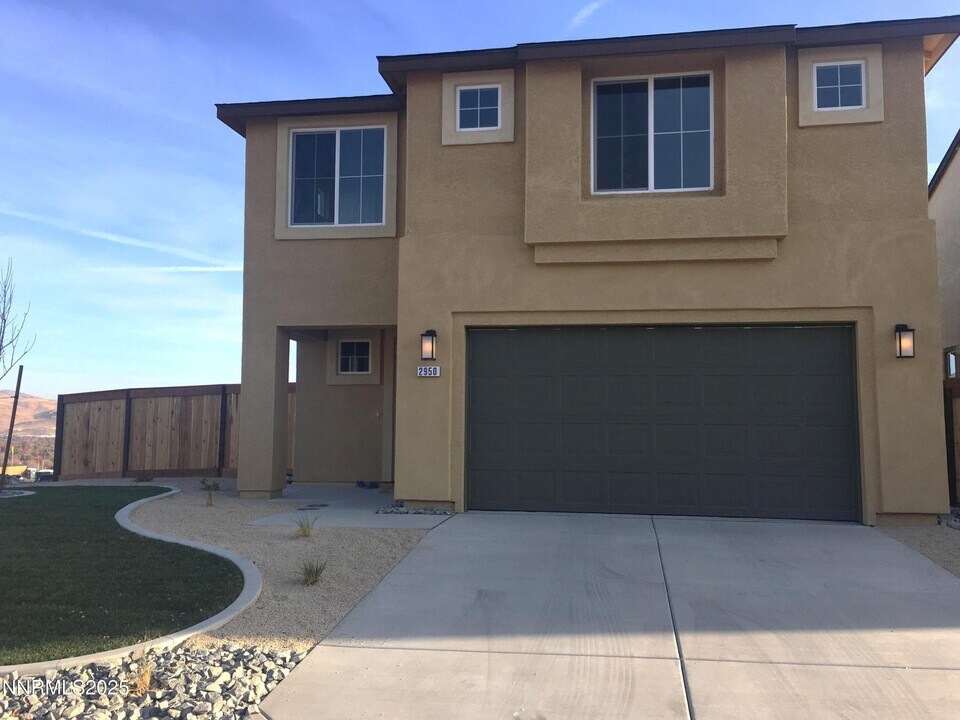 2950 Cityview Terrace in Sparks, NV - Building Photo