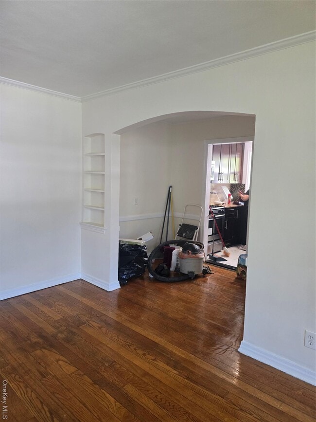 35 Prospect St in Great Neck, NY - Building Photo - Building Photo