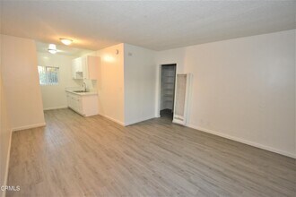 710 W Channel Islands Blvd-Unit -C-08 in Oxnard, CA - Building Photo - Building Photo