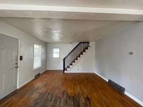 1343 E Bowman St in South Bend, IN - Building Photo - Building Photo