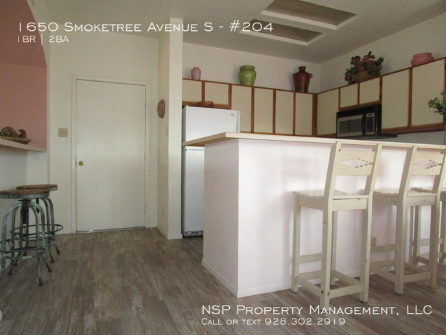 1650 S Smoketree Ave-Unit -#204 in Lake Havasu City, AZ - Foto de edificio - Building Photo