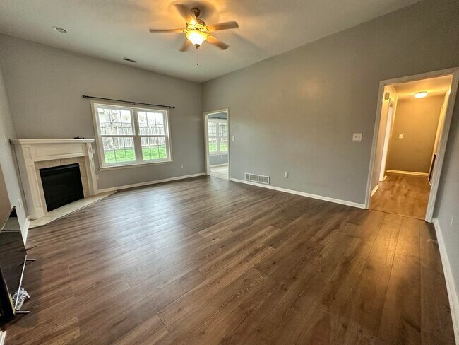 305 Port Way in Columbia, MO - Building Photo - Building Photo