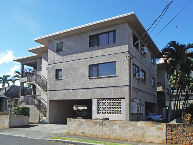 1242 Matlock Ave in Honolulu, HI - Building Photo - Building Photo