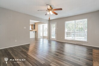 4900 Oak Springs Dr in Arlington, TX - Building Photo - Building Photo