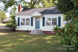 39 Walnut Ave NW in Concord, NC - Building Photo