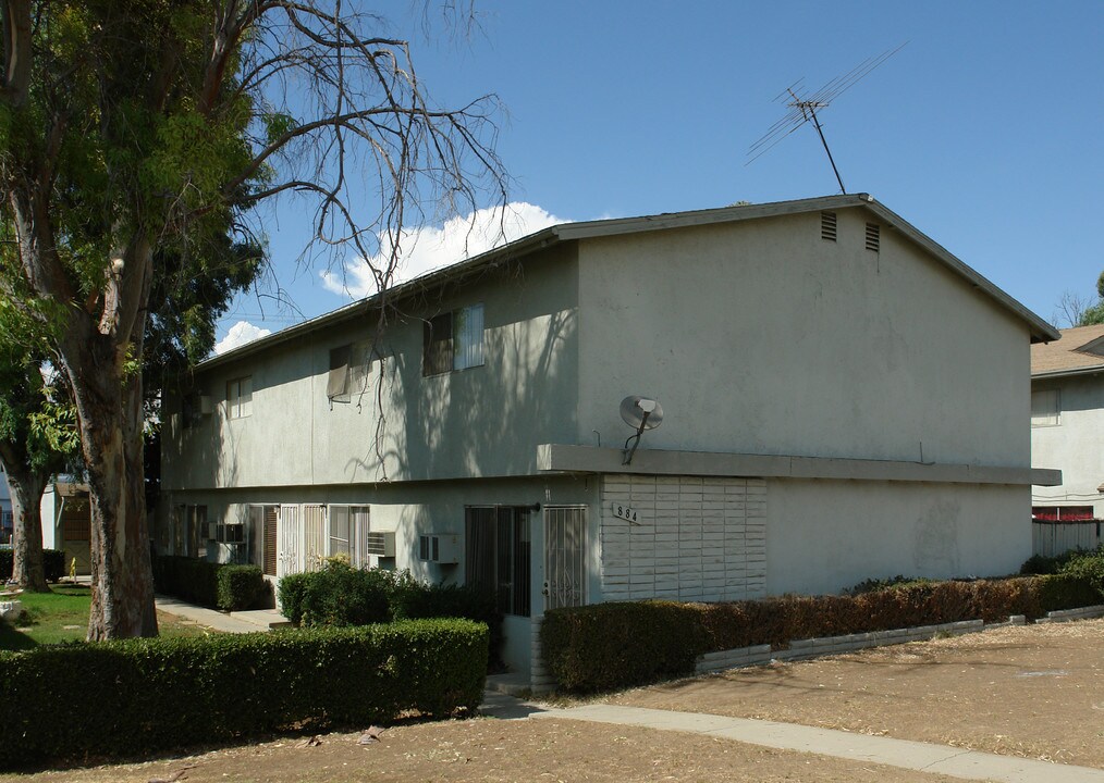 Por Of Corona Terrace in Corona, CA - Building Photo