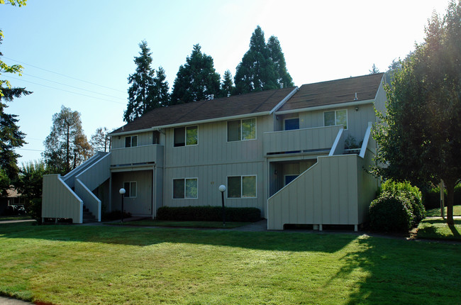 17-35 Lawrence St in Eugene, OR - Foto de edificio - Building Photo