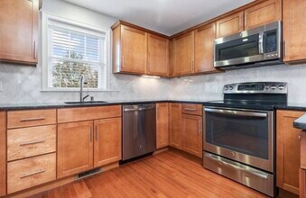 38 Webster St in Needham, MA - Building Photo - Building Photo