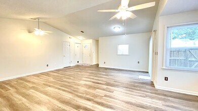 1300 Debbs Ln in Chesapeake, VA - Building Photo - Building Photo