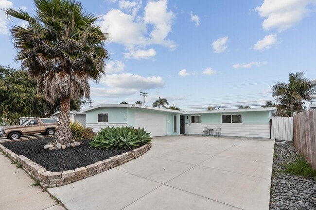 property at 1321 East Ln