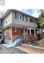 630 Drury Ln in Burlington, ON - Building Photo