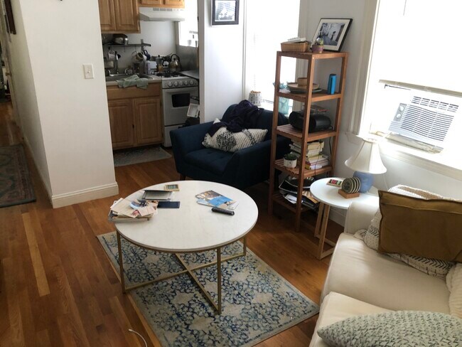 24 Phillips St, Unit 11 in Boston, MA - Building Photo - Building Photo
