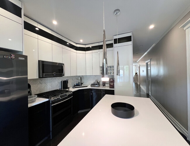 3839 N Hamlin Ave in Chicago, IL - Building Photo - Building Photo