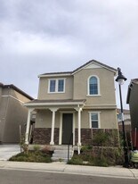 1025 Bridlewood Dr in Rocklin, CA - Building Photo