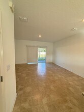 7235 Sabal Ter in Jacksonville, FL - Building Photo - Building Photo