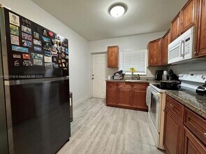 1200 NW 3rd Ave in Fort Lauderdale, FL - Building Photo - Building Photo
