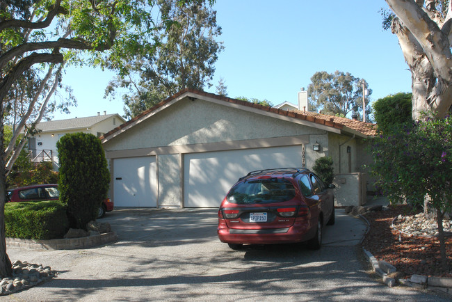 10077-10079 Santa Clara Ave in Cupertino, CA - Building Photo - Building Photo