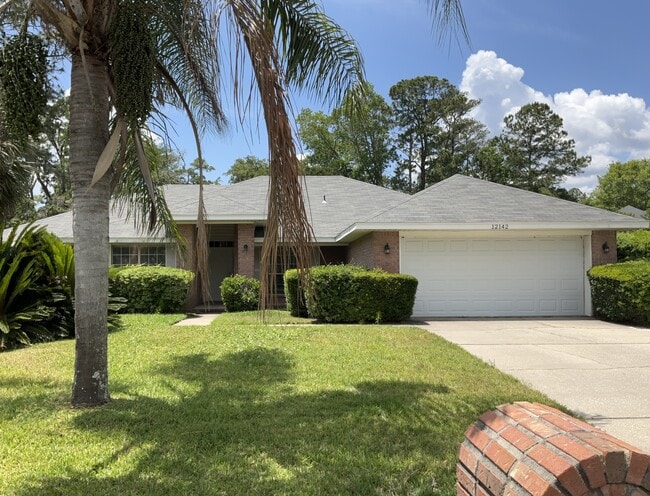 12142 Corner Oaks Dr