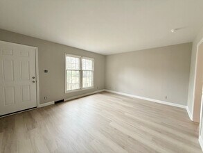 3819 Rosehaven Dr in Charlotte, NC - Building Photo - Building Photo